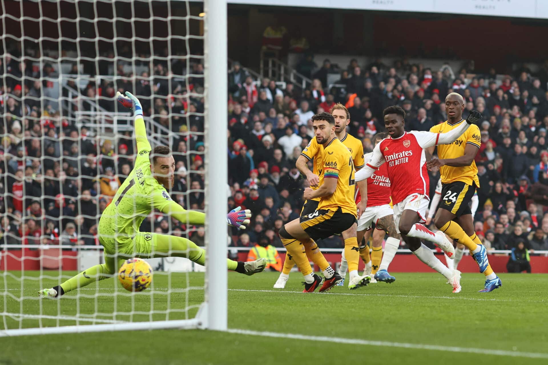 Robbie's Take on Arsenal's Strategy in Wolves Clash - AFCTV