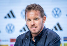 Report: Liverpool and Man United set to battle over international manager