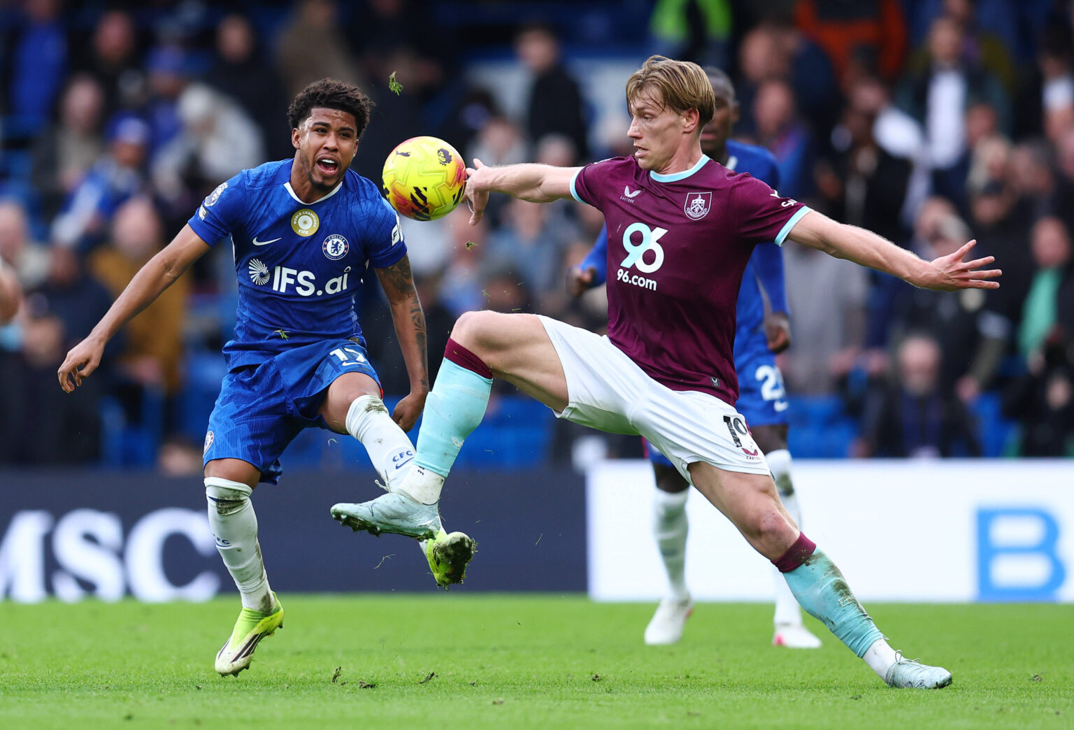 Chelsea Held 1-1 by Burnley After Late Flemming Header